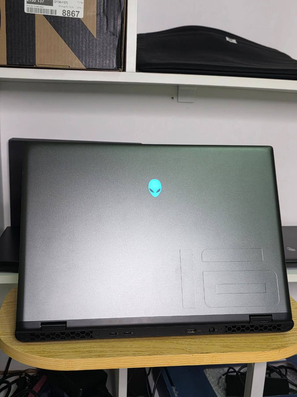لابتوب dell alienware اعلى فئة بلابتوبات الديل
معالج : ultra 7 155H
كرت شاشة : 4070 
رامات : 16GB سرعة 5600
ذاكرة : 1TB SSD
الشاشة : 2.5K حجم 16 انج و240HZ هيرتز

اللابتوب اوبن بوكس انظف من الجديد بحيث مشحون بس 8 مرات وشاحنتة الاصلية وكارتون الاوبن بوكس وياه مكفول من كلشي توني ماخذة بمليونين قبل 10 ايام 
بس احتاجيت مبلغ اريد ابيع 

السعر مليون و875 وبي مجال بسيط
الرقم : ***********
العنوان البصرة الاصمعي ويوجد توصيل
