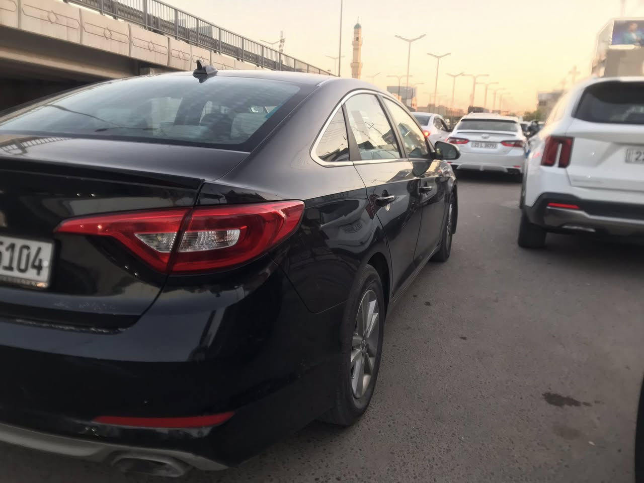 السلام عليكم سوناتا ٢٠١٥ للبيع السيارة بيها بارد بالجاملغ الخلفي شبر بالبنيد السيارة حلوة مال بيت السعر 106
رقم الهاتف /***********
