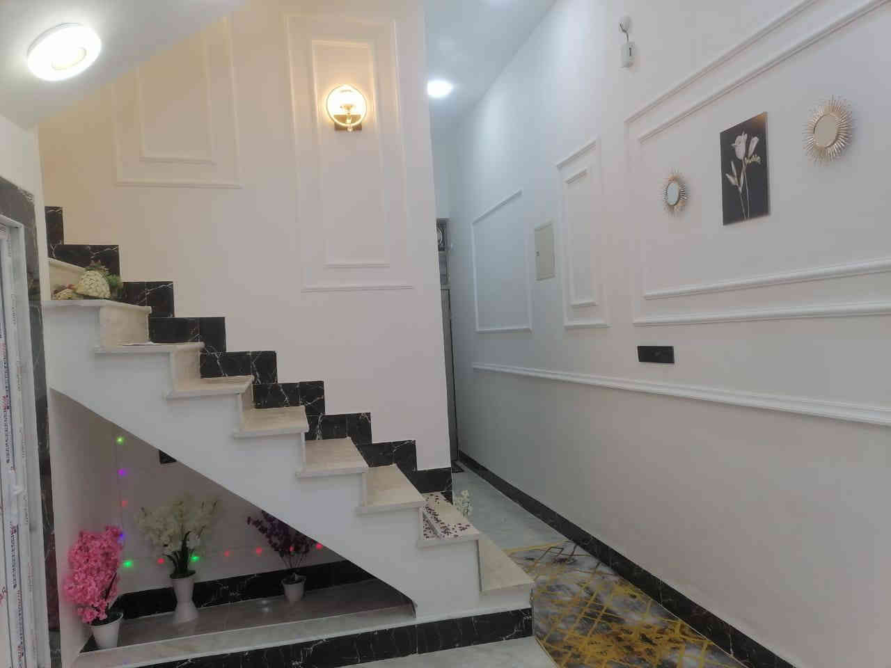 السلام عليكم بيت بحي النداء  تجاري وبي محل  100 متر على شارع 60 البيت وكاله بغداد صحه صدور بيه كتاب تمليك بيه
 منطقه ال 49  بي محل مؤجر مطلوب للاسكان 54 التسديد كل شهر 349 مليون تطلوعه  85 وبي مجال   البيت دايره كله دنك ١١ دنكه البيت كال جناي وكله درجه اولى مطابخ ٢ حار وبارد وصحيات خارجيه وداخليه وغرفه وصاله المطابخ والصحيات كله لوح طابوق جمهوري صب كونكريت
 للاستفسار اكثر
البيت فول
***********
***********
نستقبل جميع العروض
مكتب أرام للعقار
عرض جديد ومميز
