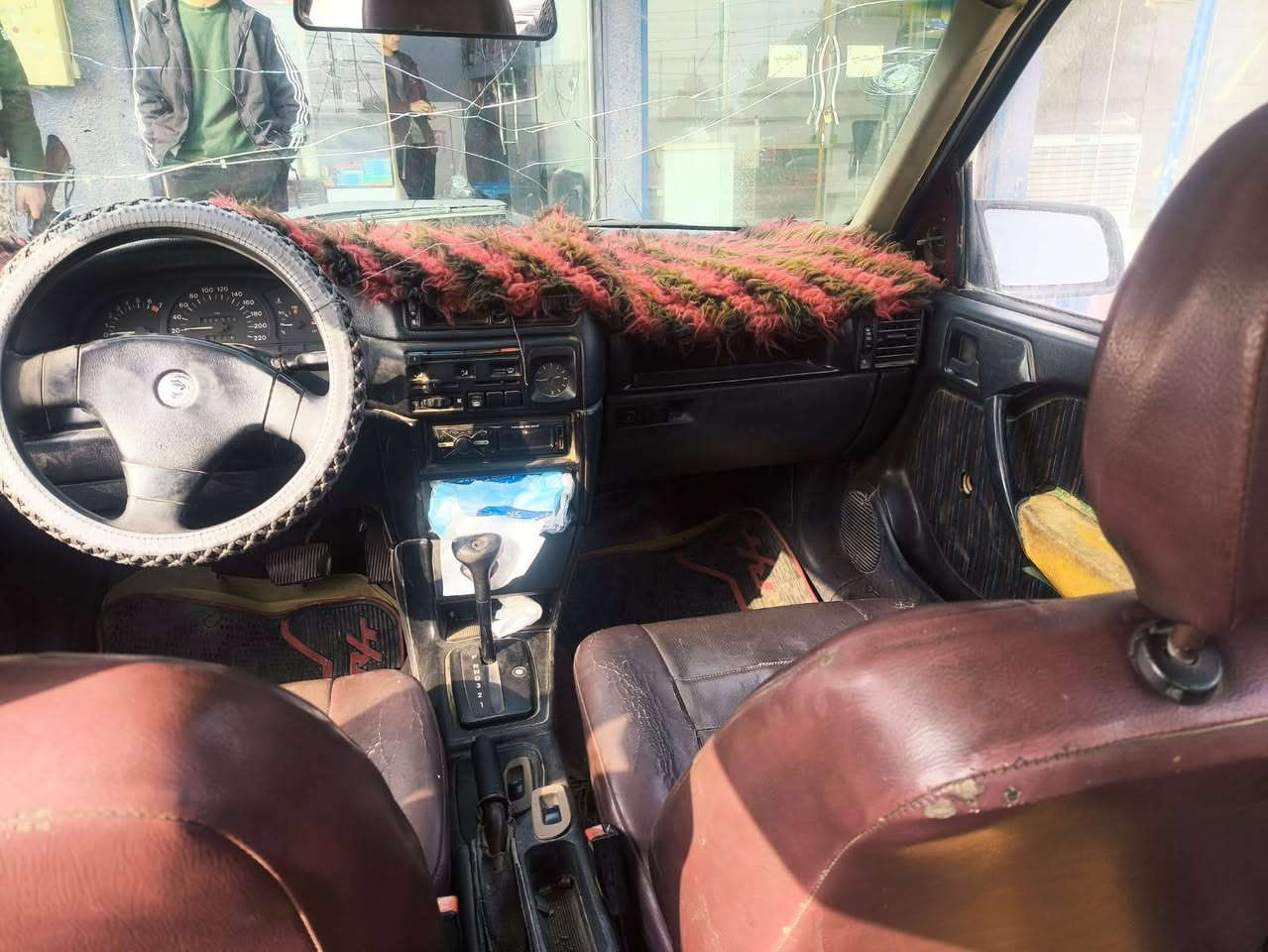 مكلف بالنشر
كير ومحرك نضاف 
مكينه ٢٠٠٠
تخم تاير 
ويل كب
السياره بلاديه بدون صبغ 
خويسات قليله توه باديه
مكانه بغداد ابو غريب 
*********** واتساب
اتصل وتدلل 
السعر ٣٥ وبيها مجال
