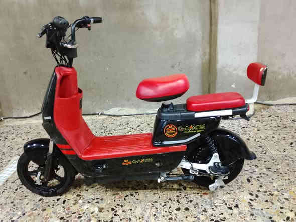 للبيع او للمراوس دراجه شحن جديده علفحص 4 باتريات 3سرع السعر275 للاتصال *********** مكاني بغداد حي اور
