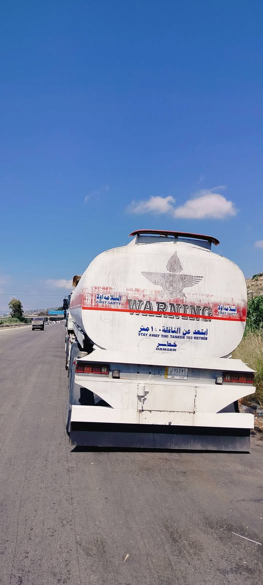 السلام عليكم
سياره بيكاسو للبيع مكينه اسكانيا فحمي كير 3x3  اكسل اسكانيا تانكي كالبرس دناكير سبرنك اسكانيا رقم نينوى السياره حاليا في سوريا بانياس السعر ١٦٠ مجال بسيط *********** واتساب
