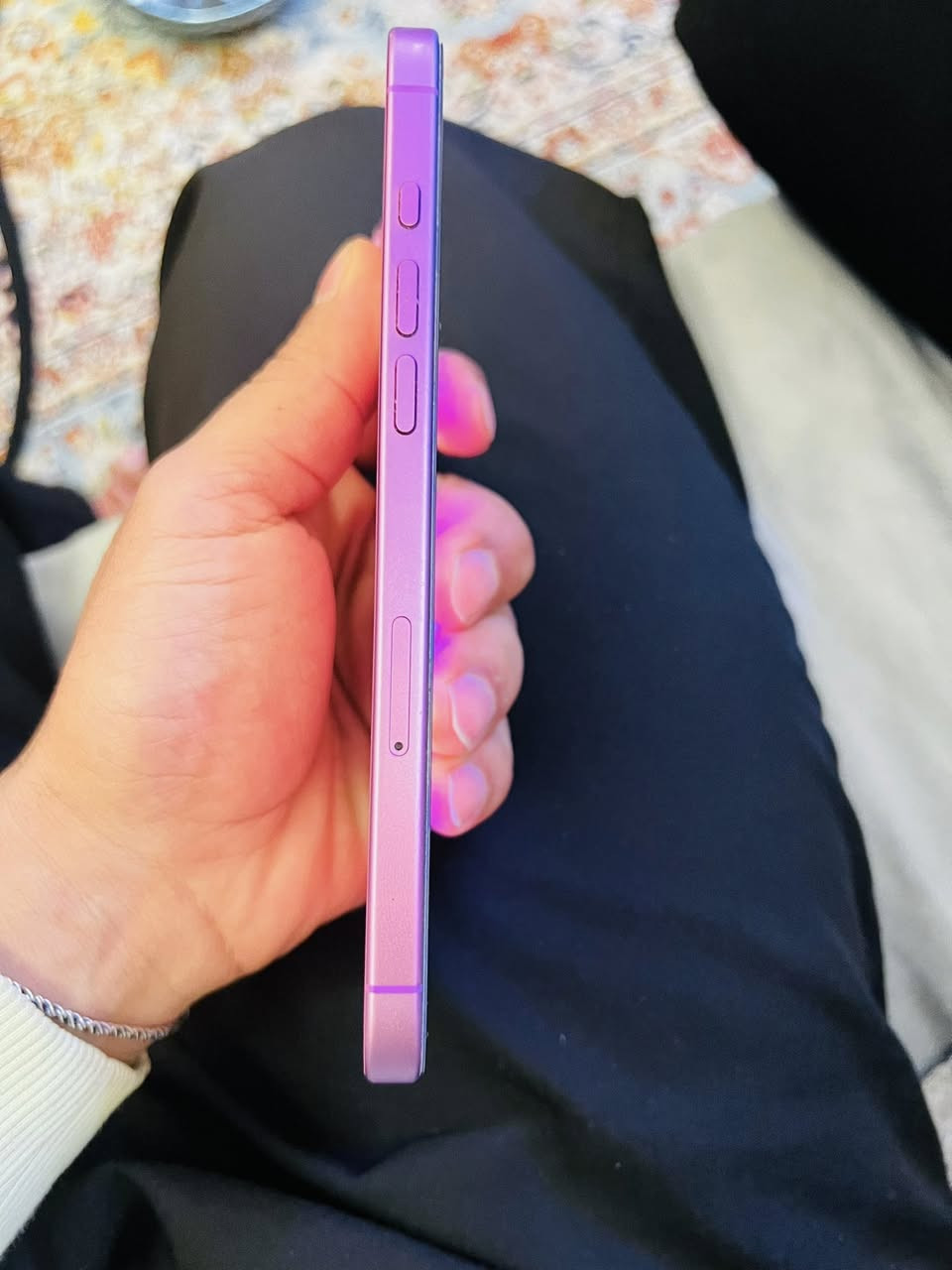 سلام وعليكم ايفون 16بلس لون وردي ذاكره 128
مشحون 116مره جهاز جديد ومابي اي شخطه مابي 
مكاني بغداد البلديات 

‭0771 509 3725‬
