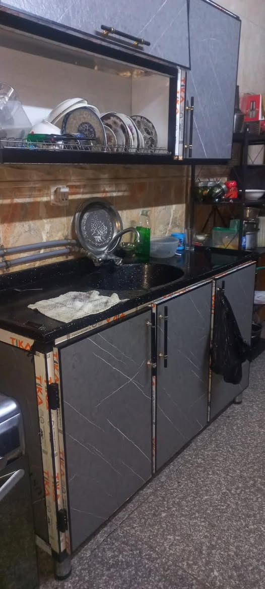 السلام عليكم غراض بيت  تخم كاونتر. غساله ثلاجه مجمده طباخ مكان الحريه شارع ٣٠ شراي فقط الاتصال  ع رقم***********
