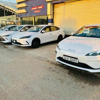داخل ابيض • هايبرد HEV • تشغيل عن بعد