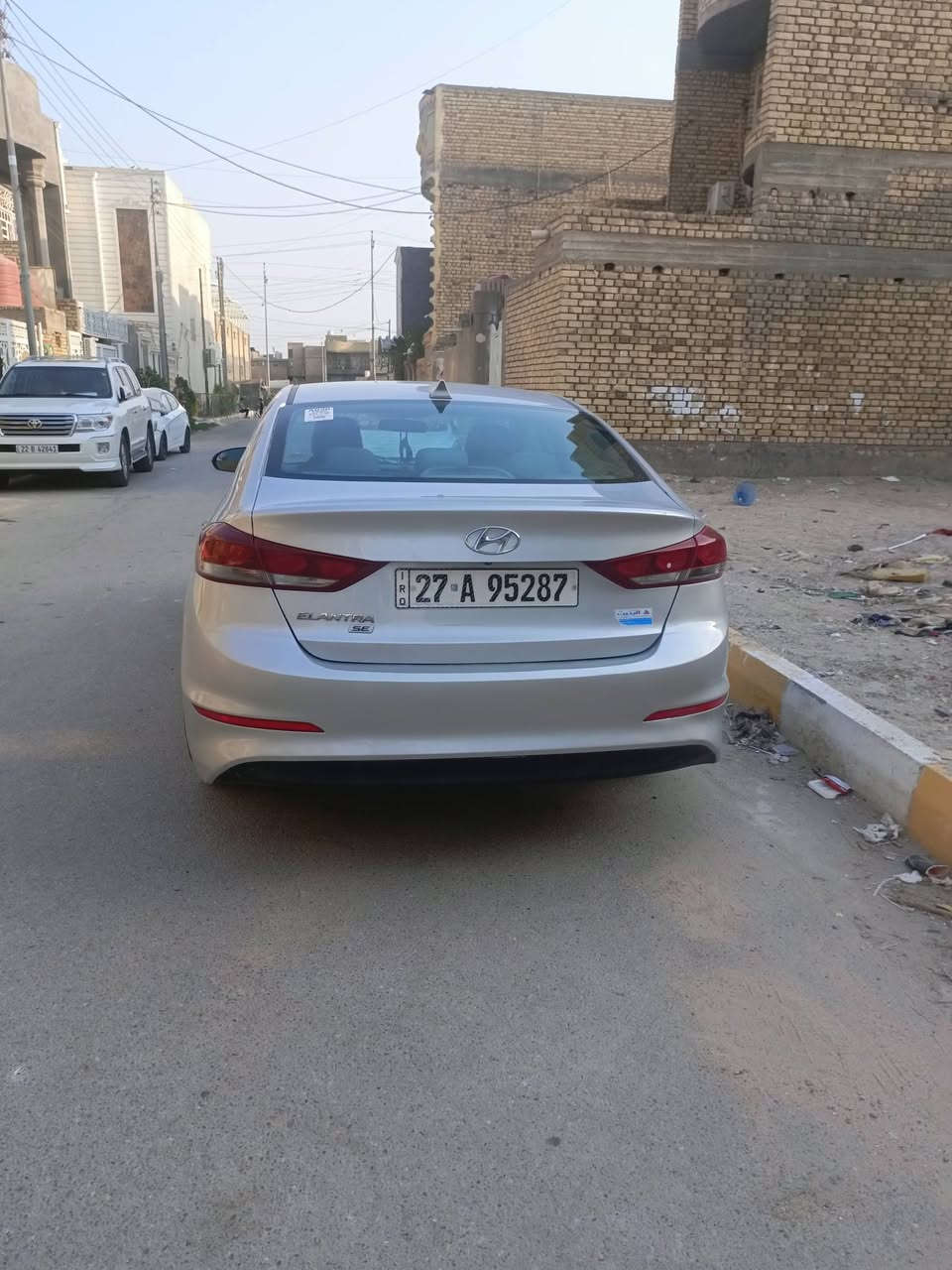 السلام عليكم
الانتره 17 للبيع وارد امريكي ضربته جالملغ وشويه من البنيد رقم ذي قار 
 مواصفات شاشه كامره دواره تحكمات ستيرن ويل كروم انضمه قياده (سبورت / ايكو)  السياره عوزه##تبريد 
( بيه جرد بل بنيد فقط ) السعر 114 وبي مجال بصيط 
للستفسار  *********** المكان الناصريه
