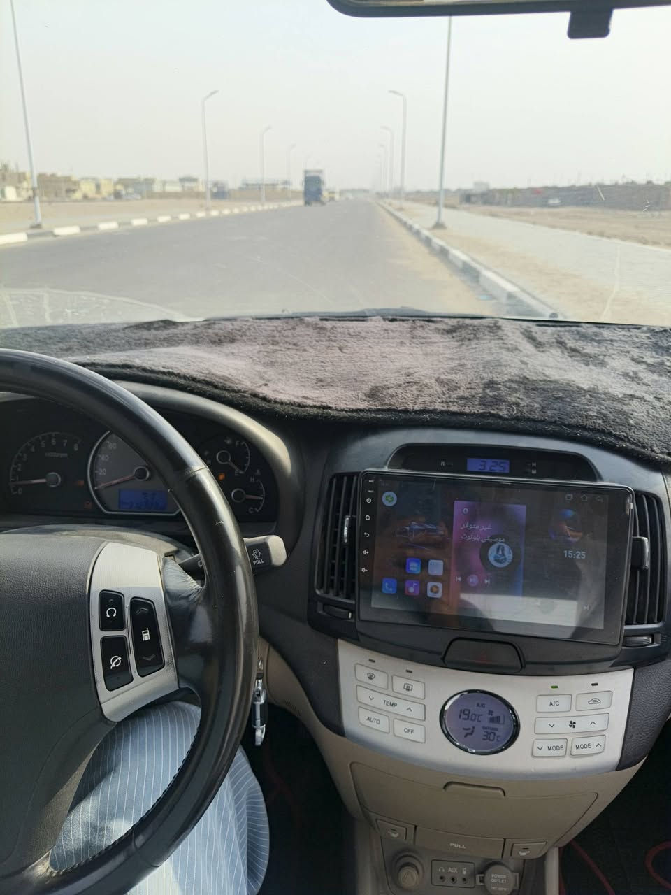 سلام وعليكم انترا 2010
 متومه شمالي شرط حاسبه 
محرك 1600 دكشن عالي 
كير محرك شرط كارتون 
شاشه كار بلي 
كلشي بيه شغال سياره جديده 
عنواني بصره سعر 47
رقمي ***********
