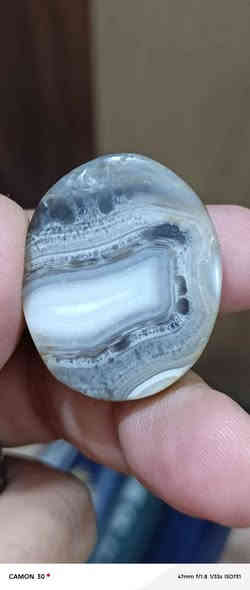 السلام عليكم حجر جزع خشن يخبل السعر ٢٥ بصره *********** البصرة
