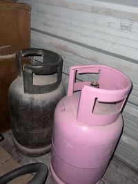 ٢ قناني • كربلاء