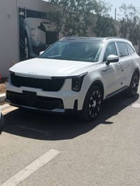 سورنتو ٢٠٢٥ • ٧٠٠٠ كم • كفاله عام وخليجي