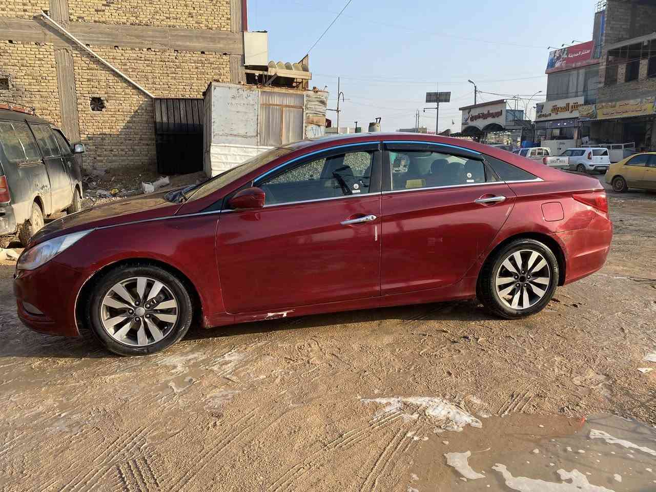 سلام عليكم
سوناتا موديل 2011
بسمي رقم بغداد 
مصبوغه عام اثر جراد 
مكاني حله شارع 80
***********
