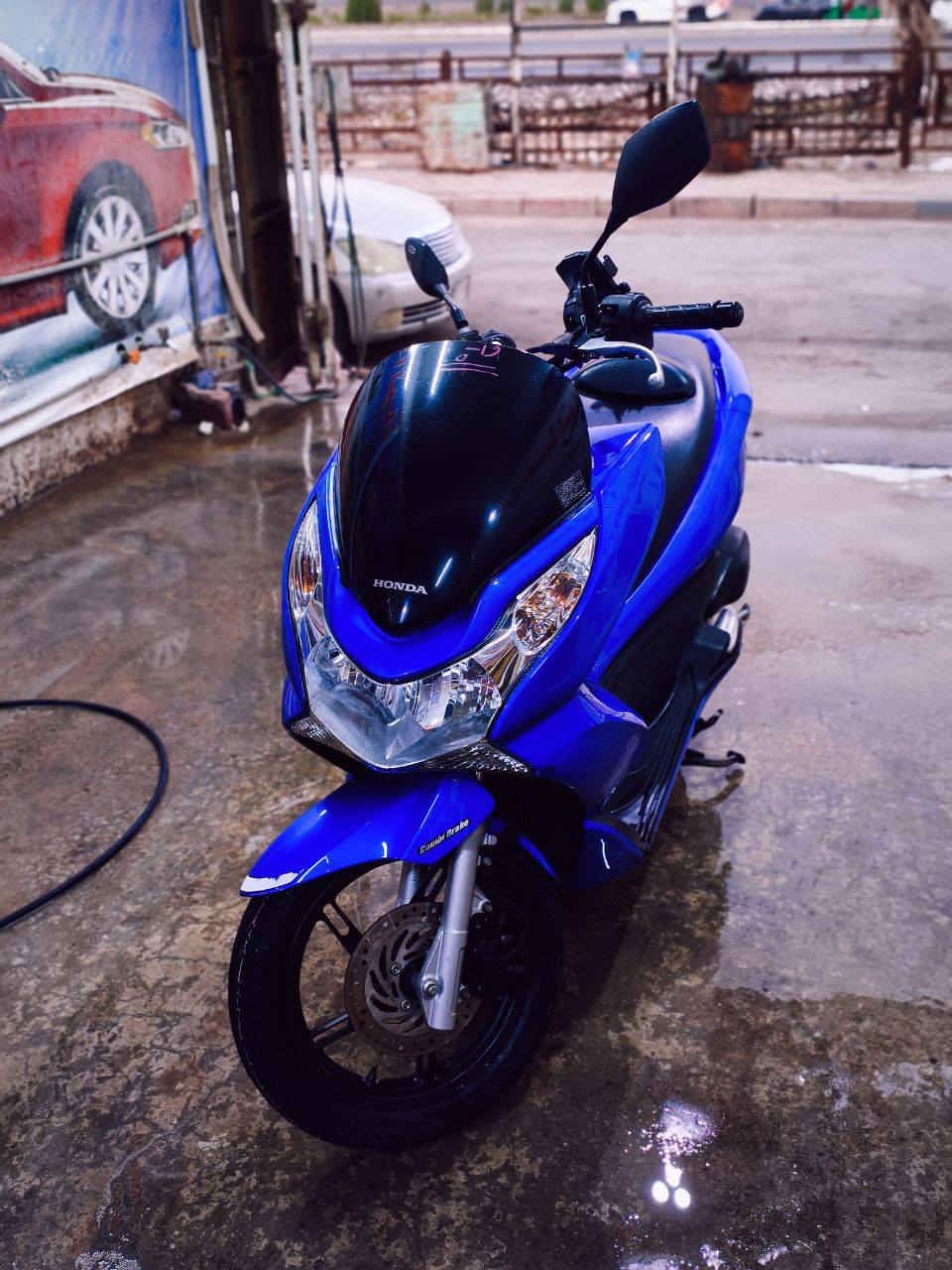 دراجهPCXموديل2016 جيل اول ياباني حديث دراجه نوزل وراديتر دراجه مكفوله السعر1900 للأستفسار*********** عمارة, ميسان
