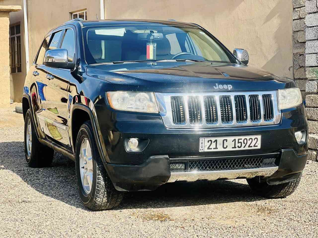 السلام عليكم!
جيب موديل 2011

وراد امريكي 

محرك ما مفتوح 

بدون صبغ + ملاحضات بسيطه 

تدفئه تبريد شرط 

تخم تاير جديد 

السعر 168 وبيهاا مجال بسيط 

للستفسار الاتصال عرقم ***********
