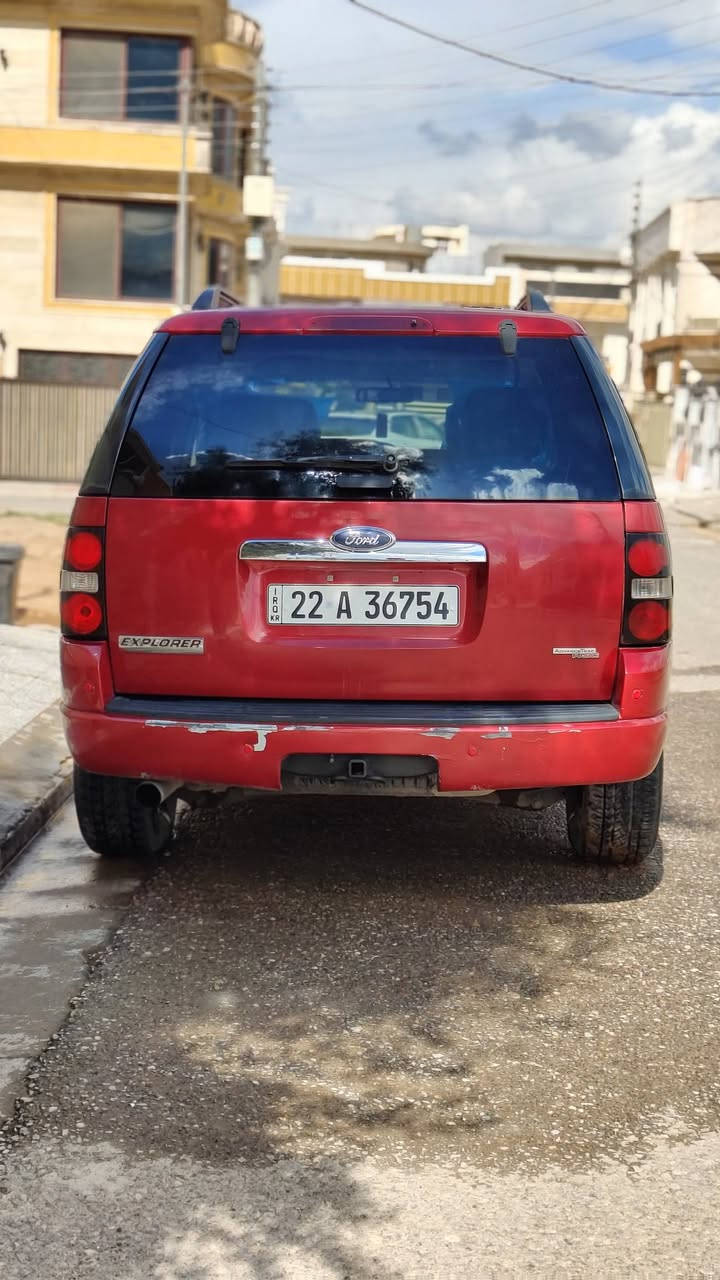🚨🚨🚨(السعر 90 ورقة وبيها مجال )
سلام عليكم فورد أكسبلورر للبيع موديل 2006 السيارة مو فول تقريباً نص فول على مواصفاته المعروفة كلشي بشرط جير وماكينه ساعة مشالله رقم اربيل ثانوية وهزة وتايرات كله جديد نظافته مثل ماموضح كدامكم شرط بس تضرب السويج وتسوق كلشي بيها مظبوط صارف عليها من الألف للياء الدعامية الي ورا بس المعجون مشلوع لأن قبل يومين الله يصلحه واحد جان نايم ويسوق فضرب السيارة من ورا وانتو تدرون الشصي مال هاي السيارة مو حديد تيتانيوم حالف ماينطعج😅 وغير هيج عندك من جهة السكن بابين وجاملغ أمام بدون دواخل للتواصل مكاني أربيل وهذا رقمي 
***********
