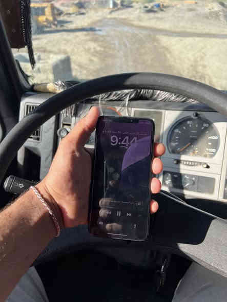 السلام عليكم
جهاز ايفون 11 برو ماكس للبيع 
ذاكره 256 دبل بطاريه95 الجهاز مبدل ضهر فقط استخدام شخصي سعر 380 
و يرهم مراوس ب 12 او 13 وانطي فرق ماكو مشكله
اتصال***********
