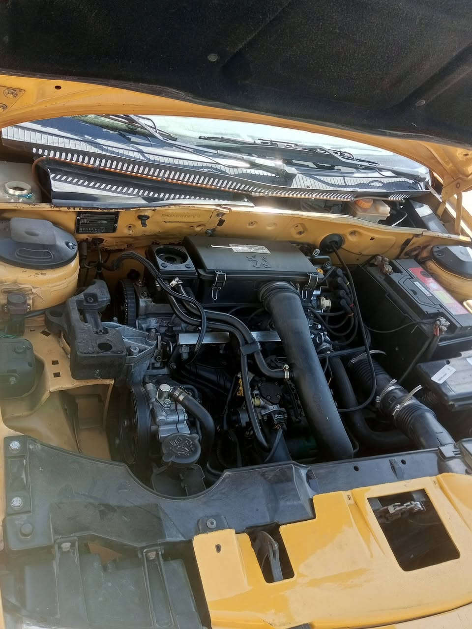 السلام عليكم 
سمند للبيع موديل 12 كير ومحرك خير من الله محرك جديد كهربائياتها شغاله كلها السعر 33 وبيها مجال تحويل ثاني يوم ***********
