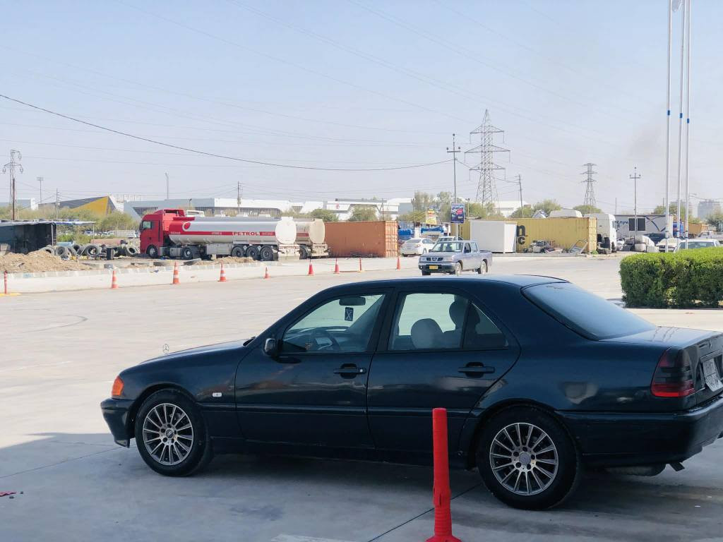 مارسیدز مۆدیل97گیڕو مەکینەی ئەڕنەب دونێو چوار تایەو ویلی لۆک تەبریت ساردو گەرم بە شەرت تەقەو ڕەقەی بەشەرت سەیارەکە بیمەسروفە ڕەقەم سلیمانی تەحویلو غەرامەی بەشەرت ژ.م*********** كالار, السليمانية
