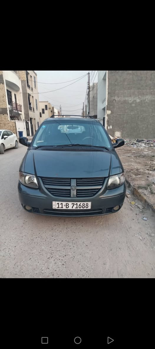 دوج كرفان ٢٠٠٦ زيتوني بسمي جاهزه تبريد كير مكينه بيبان كهرباء تبريد ثلاثه قطع مكان الدوره *********** السعر ٦٥ وبيها مجال
