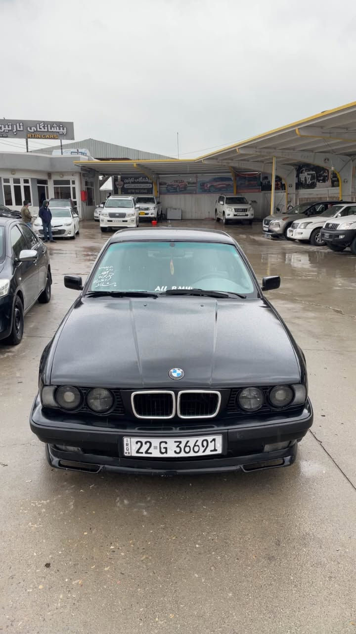 ئەم تاقانیە بۆ فرۆشتن ٥٢٠ گێڕ عادی بیلادیش ٥٢٠ گێڕو مەکینەو ئەکسل بەشەرت قرچێکی پێشی هەیە ناوی نەگرتوە بەحالو نەحال ڕەقەم هەلێر ساحێب سەنەوی لە سلیمانیە تەحویل وەکالە خەرامە بەشەرت ٢ گڵا خەرامەی تیایە دوای مەعامەلە ئەگەڕێتەوەسەیارەکە سرف بوخار 
دوگەڵی نیە تاقانەی جوانی تاقانی قوەت
*********** خایبەر واتسئەپ السليمانية, العراق
