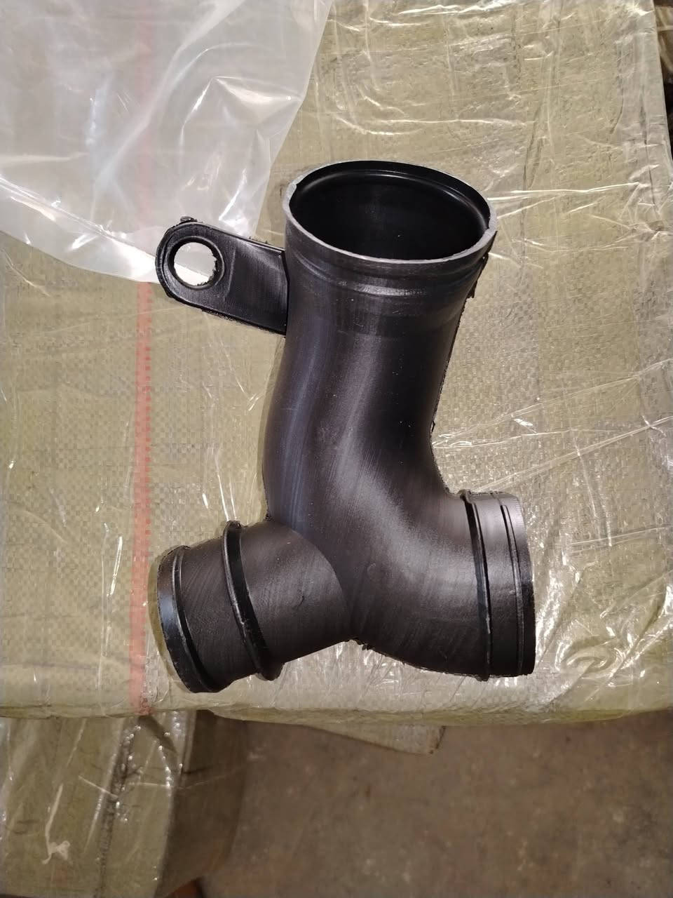 يتوفر جميع مواد كيا سبورتاج مكتب المهدي *********** سنك موجود توصيل ٦ الف
