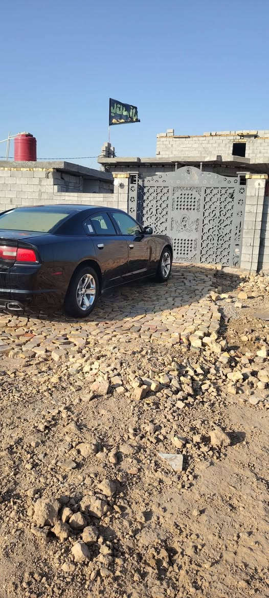 سلام عليكم
سياره جارجر  البيع موديل 13السعر 140
كفاله من الصبغ او الضربه العنوان العماره ***********
