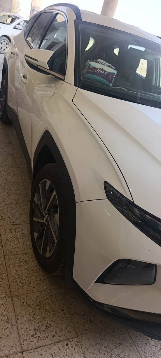 السلام عليكم..
سياره توسان خليجي  موديل 2023 للبيع رقم دولي جديد 
السيارة مكفوله من كلشي باسمي 
السعر 215 وبيها مجال قليل 
***********
