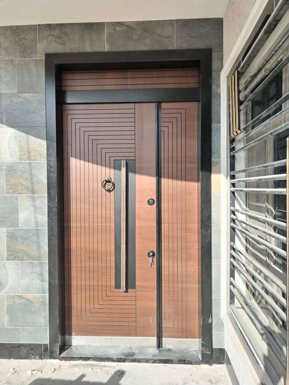 السلام عليكم شقد ابواب تركيه داخليه وخارجيه مكان بغداد ومحافظات ام اطلع رقم التليفون***********
