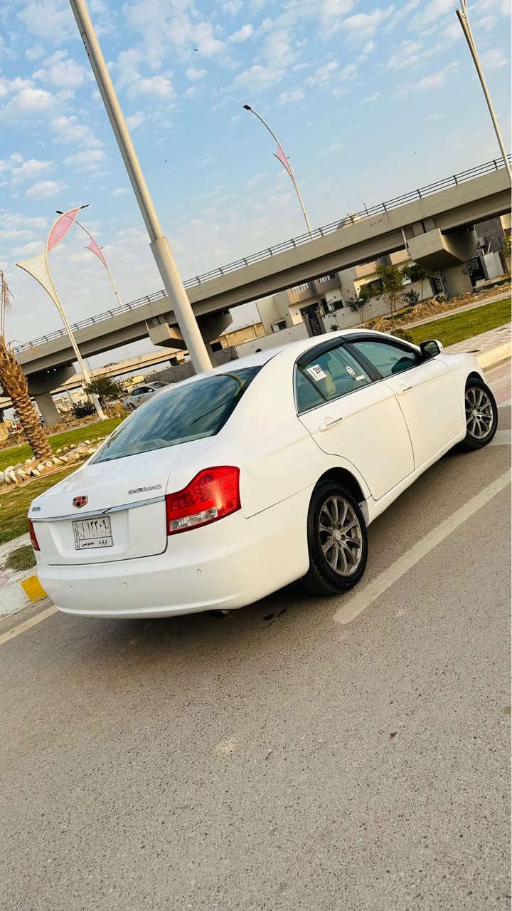 جيلي ايم كراند 8  داخل لونين 🖤🩶
فول اوتوماتيك شاشه وكاميرا مثبت سرعه  سنتر لوك  بيلاد 🚙 وبيها دفتر بانزين ⛽️
كير اوتو ميكانيك محرك شرط لا صرف ولا بخار🩵
رقم مشروع وطني شرط تحويل  تبريد ❄️ ثلج سعر 69 وبيها مجال مكان سيارا كركوك "***********"🦋 كركوك, العراق
