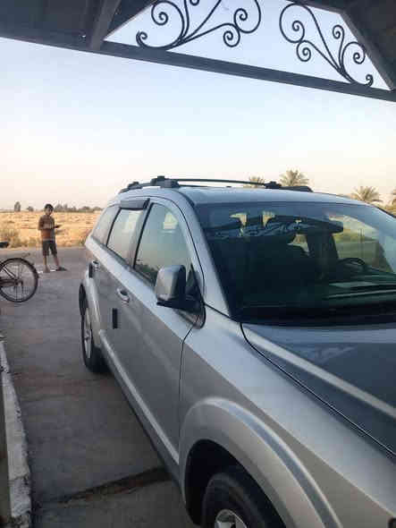 دوج جورني موديل ٢٠٠٩ رقم ٧٢٧٣ بغداد مرغوب لإصحاب السيارات الحديثه في حال (تبديل لوحه) مع سياره أُخرى سنويه مجدده لل٢٧ تحويل ثاني يوم _ خمسه راكب، مكينه  وكير بوضع جيد جداً، تبريد تدفئة قطعه وحده جيد جداً إضافه إلى تبريد جكمجه (ثلاجه)، تايرات جديده، باتري جديد، سلايد روف طكتين شغال بلا صوت، قاصات عدد ٣، برده خلفية جديده،جهاز إنذار، تنزيل جام عن بعُد، كهربائيات السياره شغاله، مقاعد قلابه عدد ٢ للأطفال مواصفات Sxt.
للاتصال ***********
