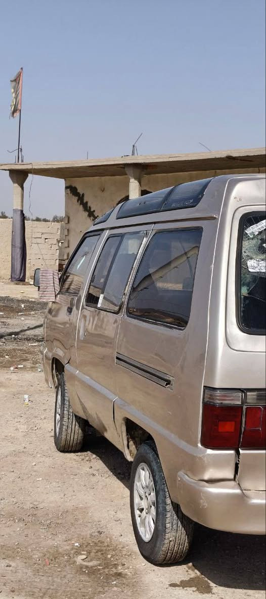 تيوتا فان موديل 89
رقم الانكليزي الجديد ميسان

مكينه وكير ونجي 6

محرك بيه خيط بخار جديد بدون تنقيص 

كير مكفول حاويه صار شهرين شاده 

حداديه وصدر جديد 

تخم تاير جديد باتري جديد 
لايت سكن اشاير كلها شغاله 

‏‪***********‬‏ اتصال 

*********** واتساب 

ذي قار قضاء الفجر
