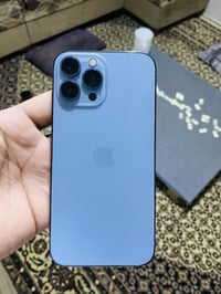 آيفون 13 برو ماكس • ١٢٨ جيجا • كاميرا واقفة