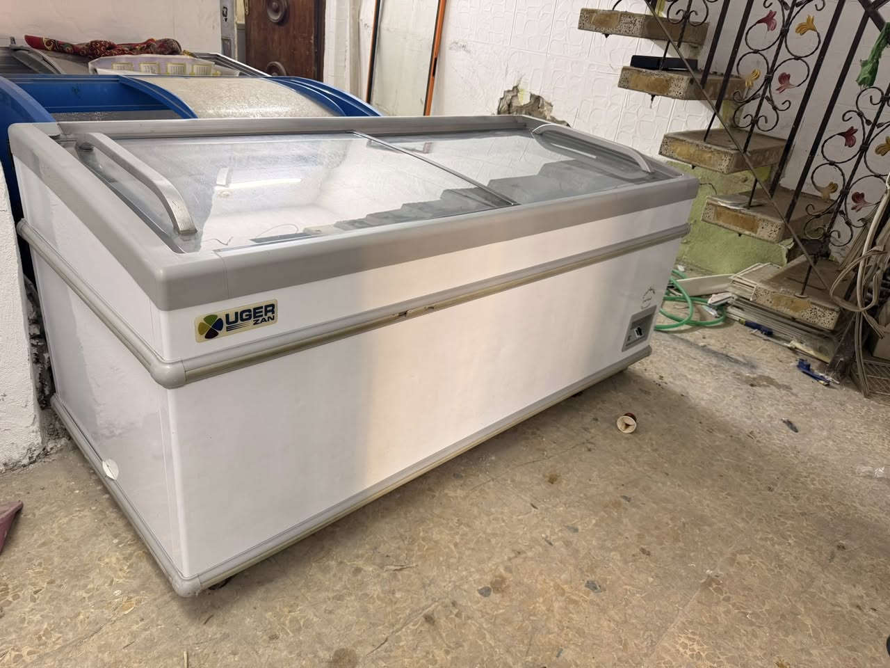 عارضات للبيع تركي الأصلي عمودي طرحي الشراي يتصال *********** واكو توصيل مكاني مدينه الصدر ضمان شهر
