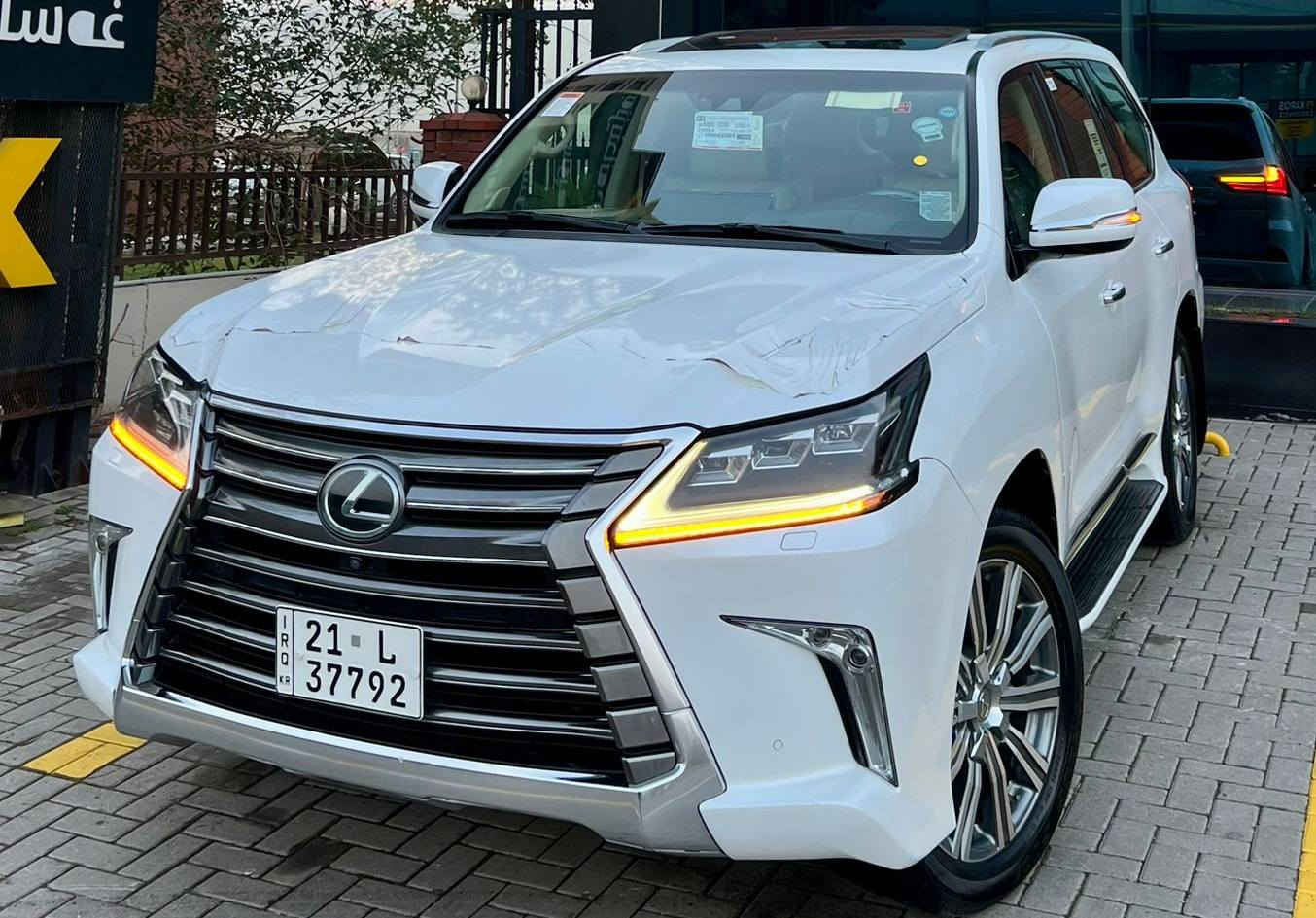 لكزس LX570 بريم موديل 2017 مكفولة كفالة عامة من الدعامية الى الدعامية بدون صبغ بدون بارد بدون رصعات بدون حتى شخط باقي السيارة كلها بشرط الفحص

💎 ســعــر ✅ ::  الــرد تلقائي📮

الداخلية
داخل بيجي
بصمتين
سماعة بيا موجودة
عرضيات موجودة
كامل اغراض الشركة موجودة
المواصفات
فول فول مواصفات
تشغيل وبصمة
نظام مانع الانزلاق
كشن جلد مع هيتر
راس DVD
كاميرات
ثلاجة
زينون
جلد جاف
تدفئة وشفط
تبريد خزانة
نظام ايكو
نظام سبورت
حساسات خلفية
مرايات كهرباء
فتحة سقف
باب خلفي جك
رادار امامي

الضمان
محرك وكير بشرط مامفتوح
تفاصيل اضافية
السيارة على بلاد لوك
سنوية زنكة جديدة مدفوعة لغاية 2028
السنوية باسمي شرط تحويل وخرامة
السيارة بدون اي صرف نهائيا
نظافة 100 بالمية
سيرفس كامل بدون نقص
4 اطارات جديدة

رقم صاحب السيارة 
***********
