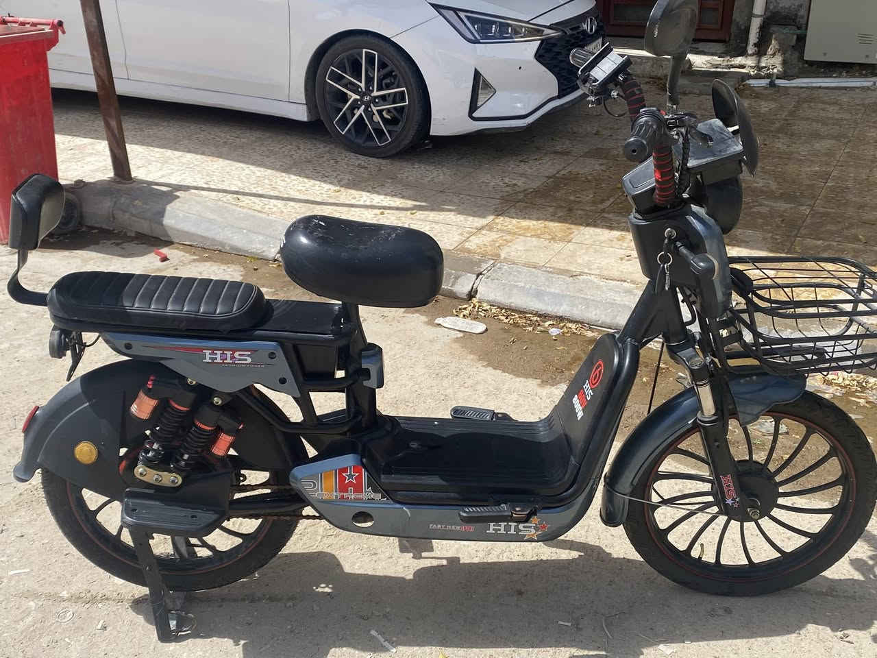 السلام عليكم. دراجة للبيع النوعHIS الدراجة نظافتها 85% تحتوي على ست بطاريات أكبر 60 فولت 800 واط دراجة سرعتها 60 تمشيك30 كيلو بالشنه الواحدة موديل 2024 بس البريك يحتاجله تبديل المكان مدينة الصدر الناصرية مدي
‏السعر 350 وبي مجال
‏￼
￼


**إذا كنت صاحب هذا الإعلان وتريد حذفه لأي سبب، رجاءا أرسل رسالة إلى الدعم الفني**