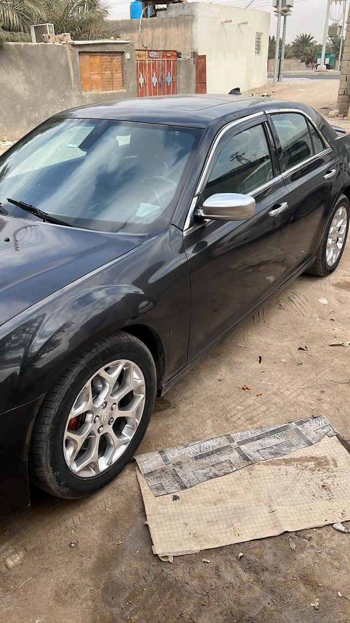 أوباما 2015.   اصل. تحويل رقم ميسان بسمي  سيارة بيه ٣ قطّع صبغ السيارة فول مواصفات بانوراما شاشه كبيره مكينه٣٦٠٠ كير فر سياره جاهزة من كلشي 

مكان سياره بصرة 

السعر ١٧٨ وبيه مجال قليل 
الاتصال ***********
واتساب ***********
