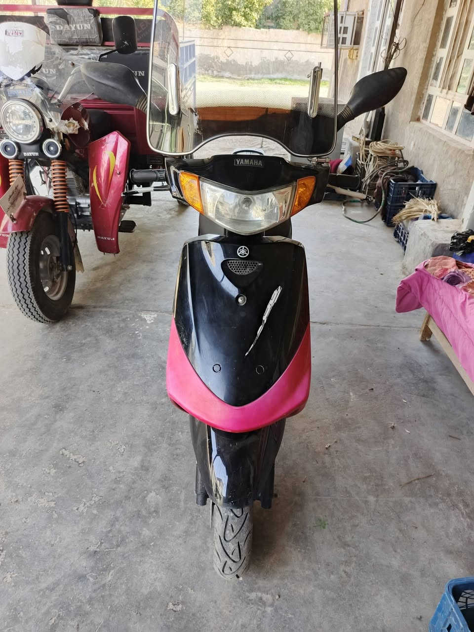 السلام عليكم اخوان دراجة ماكس قجمه سرعته 120بعدهه جديدة اخت الزيرو مكفوله من كل شي رايدهه بمليون ومية وبيهه مجال بسيط وهاذ رقمي للتواصل *********** مكاني الشيخ حمد
