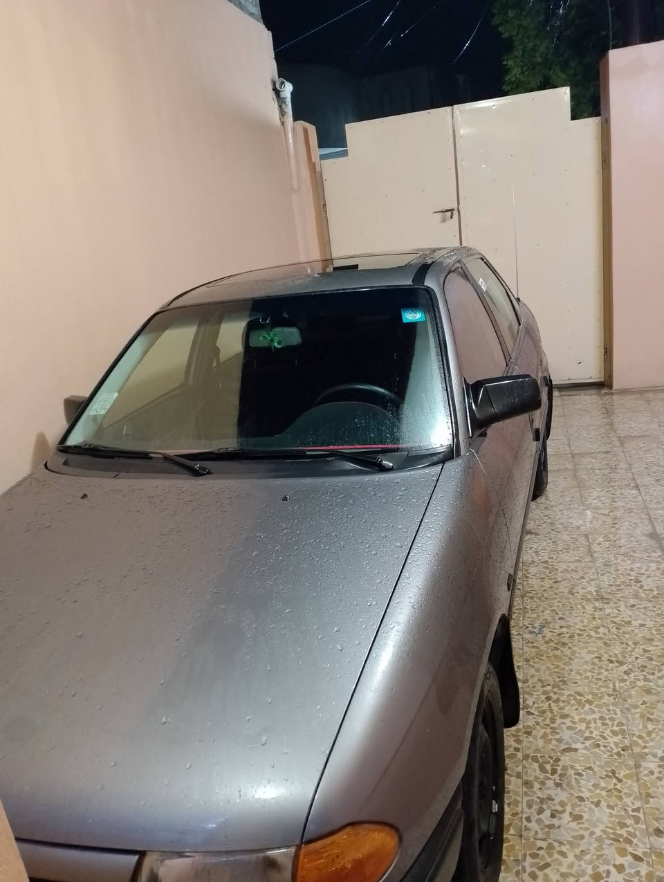 السلام عليكم اوبل استرا حجم 16 موديل 93سنويه جديده هزه جديده رقم جديد باسمي اني الشرعي سيارة وضع شركه صبغ دواير دوسات وسقف مال تقحيل ***********
