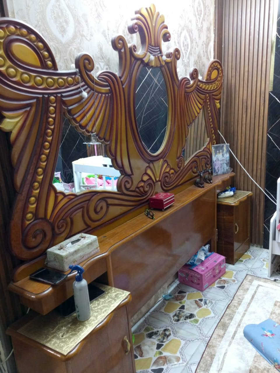 سلام عليكم غرفه نضيفه مستعمله شي قليل عنوان بغداد بلديات للاتصال على رقم ***********
