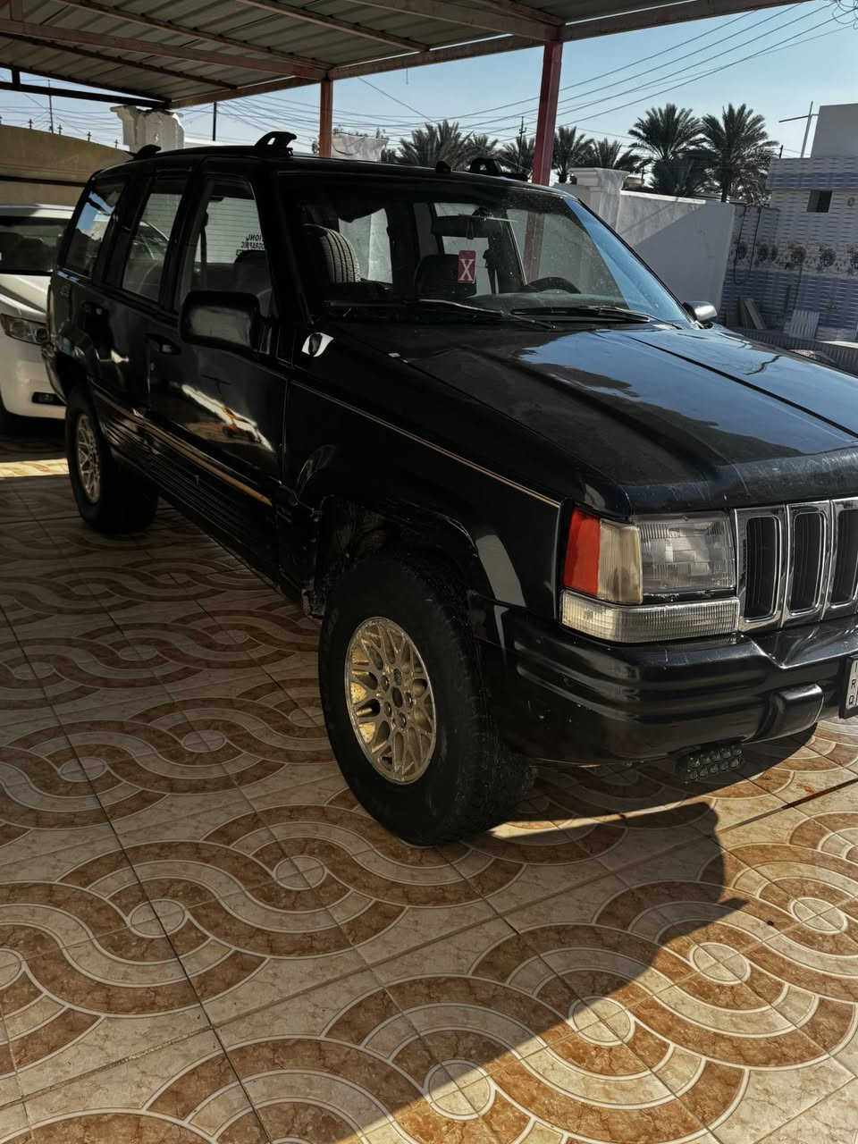 جيب موديل 1994 رقم ديالى دولي تحويل مباشر محرك وكير مال بطه جديد تخم تاير صدر داخل باتري جاهزه وحلوه مال جناي السعر ٣٥$وبيها مجال مكان السياره الأنبار الرمادي جويبه /***********
