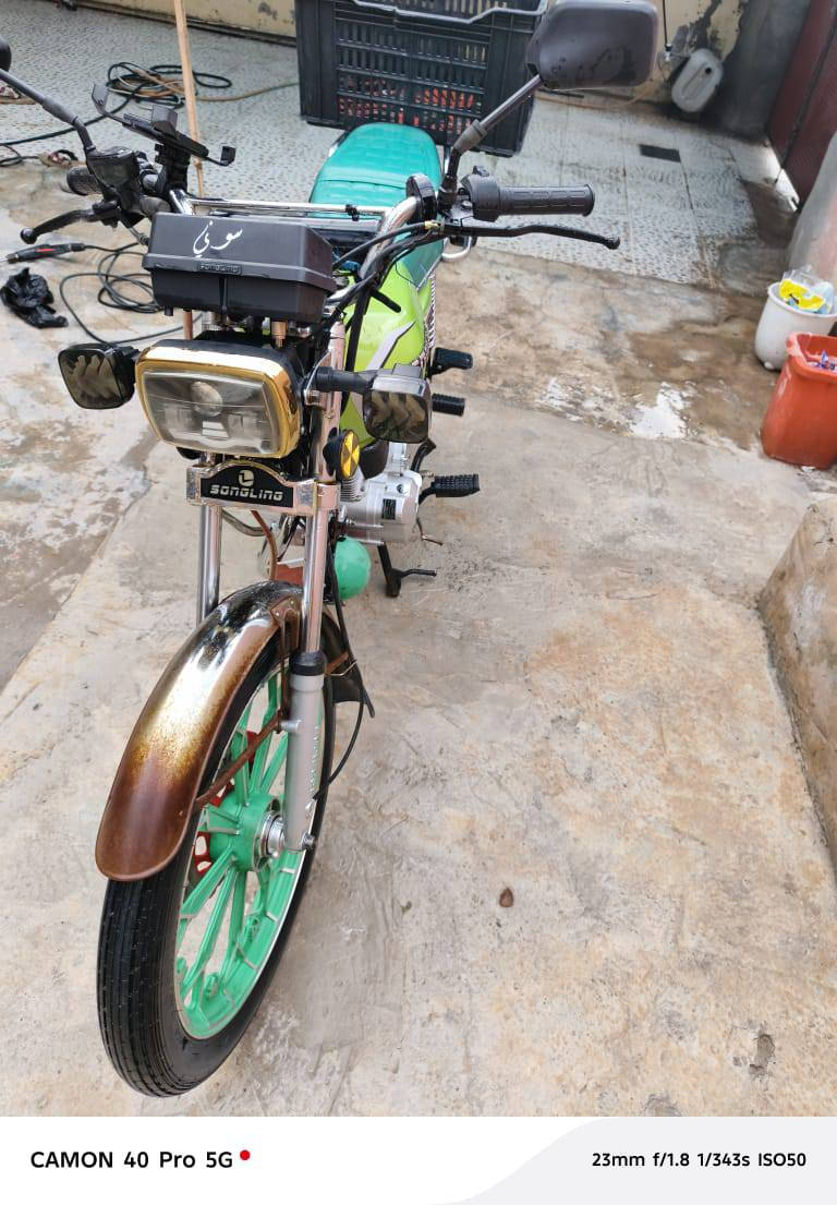 سفانه24
السعر 700وبي مجال 
موقعه ديالى بعقوبة المفرك 
مابي اي نقص فقط بس الشاشه واكفه 
محرك مامفتوح اسبانه مامدود علي 
شباب اني مكلف بل نشر فقط لحد يراسني 
صاحب الموطور مذكور ابو مسك


**إذا كنت صاحب هذا الإعلان وتريد حذفه لأي سبب، رجاءا أرسل رسالة إلى الدعم الفني**