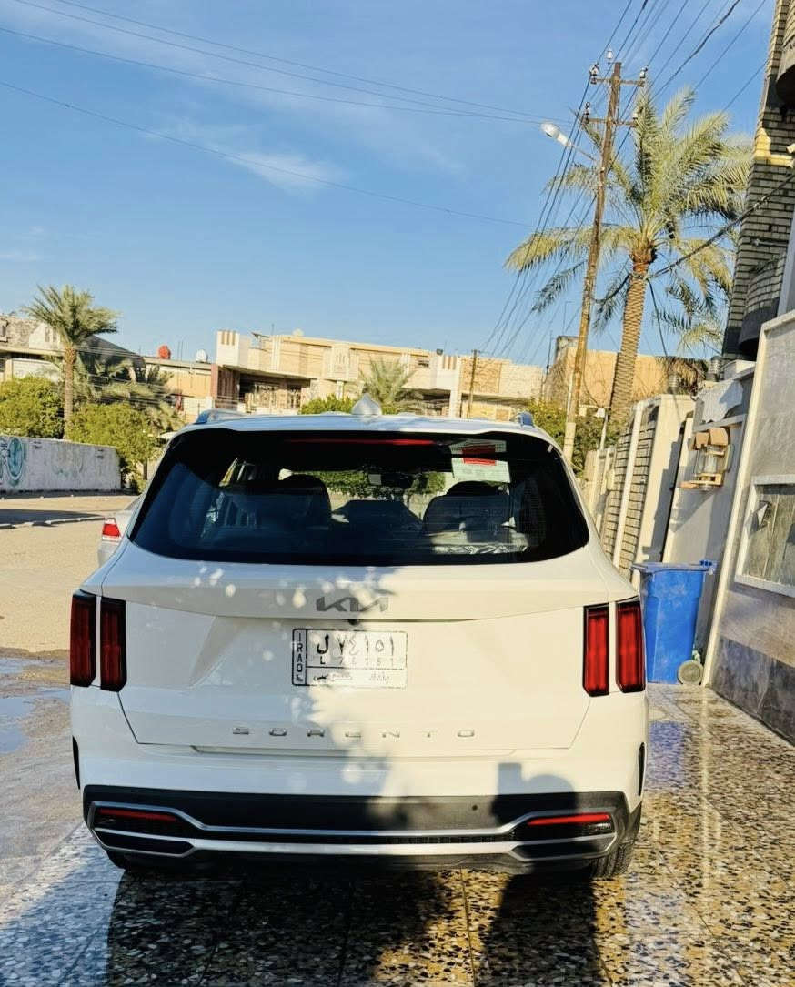 حياكم الله 
سورنتو موديل 2022 الدولية فول قماره حديد
السياره ع وضع الشركة جديدة 
مكينة v6 
ماشيه 36 الف كم حقيقي بعدها بالضمان
كفاله عامه من الصبغ بيها شبر بارد بالجاملغ الامامي عدى هذا مكفوله
للبيع مكاني بغداد البنوك
للاستفسار ***********
