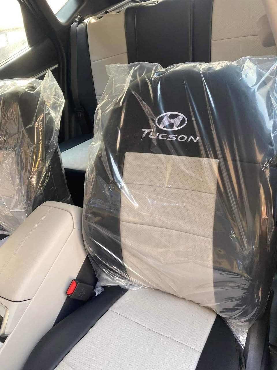 دوشمة علي العراقي لتغليف كافة أنواع السيارات جلد ياباني العنوان الكاظمية شارع النواب إسم المحل علي العراقي للاستفسار 
*********** واتساب أو اتصال فقط
