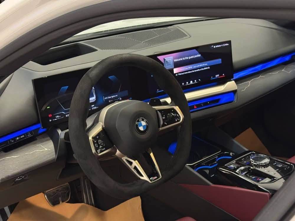 🚘 BMW 520i M-PACKAGE 2024 ✨ 
🔥 Engine: V4 2.0L Turbo
🔹 ژمارە هەولێر 
🔹 55 هەزار کم روشتووە
🔹 Clean Title 💎 // بێ بویاغ
🔹 دەعامی بۆ دەعامی بە شەرت 💯
🔹 وارد خەلیجی وەکالە العروش

⭐ Full Options

داخل احمر بلادي ❤️ 
✅ 360° Camera
✅ حەساس
✅ رادار
✅ شەغال
✅ داتاشۆ
✅ سلاید (Sunroof)
✅ HARMAN KARDON Sound System 🎵

💰 نرخ: 525 وەرقە و مجال 

📍 شوێن: هەولێر

📞 ***********
📞 ***********

━━━━━━━━━━━━━━━━━━

🚘 BMW 520i M-PACKAGE 2024 ✨
🔥 Engine: V4 2.0L Turbo
🔹 رقم اربیل جاهز 
🔹 ماشي 55 ألف کم 
🔹 Clean Title 💎 // بدون صبغ
🔹 دعامي بدعامي شرط 💯
🔹 وارد خلیجي وکالە العروش

⭐ Full Options

داخل احمر بیلادي ❤️
✅ كاميرا 360°
✅ حساسات
✅ رادار
✅ شغال
✅ داتاشو
✅ فتحة سقف (سلاید)
✅ نظام صوتي HARMAN KARDON 🎵

💰 السعر: 525 ورقة بي مجال 

📍 الموقع: أربيل

📞 ***********
📞 *********** أربيل, العراق
