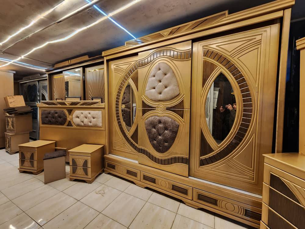 من👑 معرضنااااا😎 بس لمدة،24 ساعة
⬇️غرفة نوم كاملة مع فرشة هدددية🎁🎁0968277037
🔥#فقط 💯
🎁🤩غرفة النوم الأكثر طلبا
👈👈#وجيبا أأأذااا فيك_تجيبا
👈بس بدك تقلدنا #قلدنا صح
❤️الغرفة مؤلفة من 
✅ خزانة  صف دروج خشب كبس #عالشوح اجرين زان عرض240 غماقة خارجية60 سم_ وغماقة داخليه55سم
✅تخت مجوز #صندوق160×200
✅ كمدينة عدد2
✅ بيرو 4دروج +كرسي
🚚 يوجد توصيل لباب البيت


**إذا كنت صاحب هذا الإعلان وتريد حذفه لأي سبب، رجاءا أرسل رسالة إلى الدعم الفني**