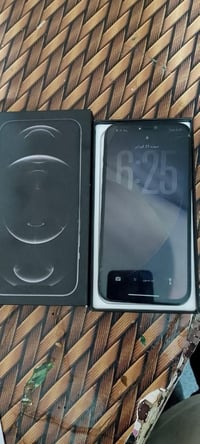 آيفون ١٢ برو ماكس • ذاكرة ٢٥٦ • ظهر مفطور