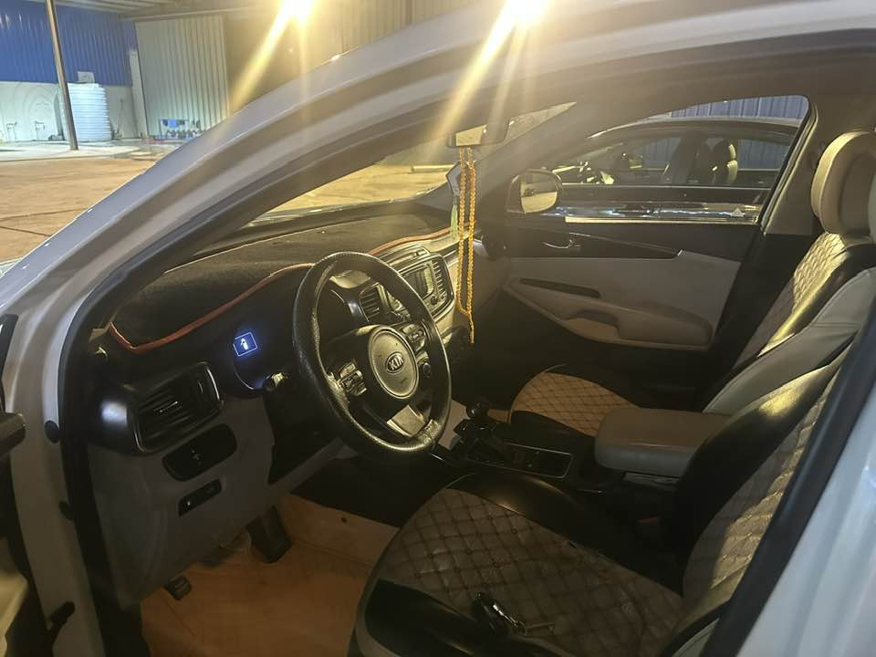 سورنتو موديل ٢٠١٨

خليجي 

كشنات كهرباء الصندوك كهرباء

٦سلندر

٧ راكب

فول بدون فتحه السعر  245  وبيه مجال

مكان سياره ميسان 

للاستسفار :    ***********
