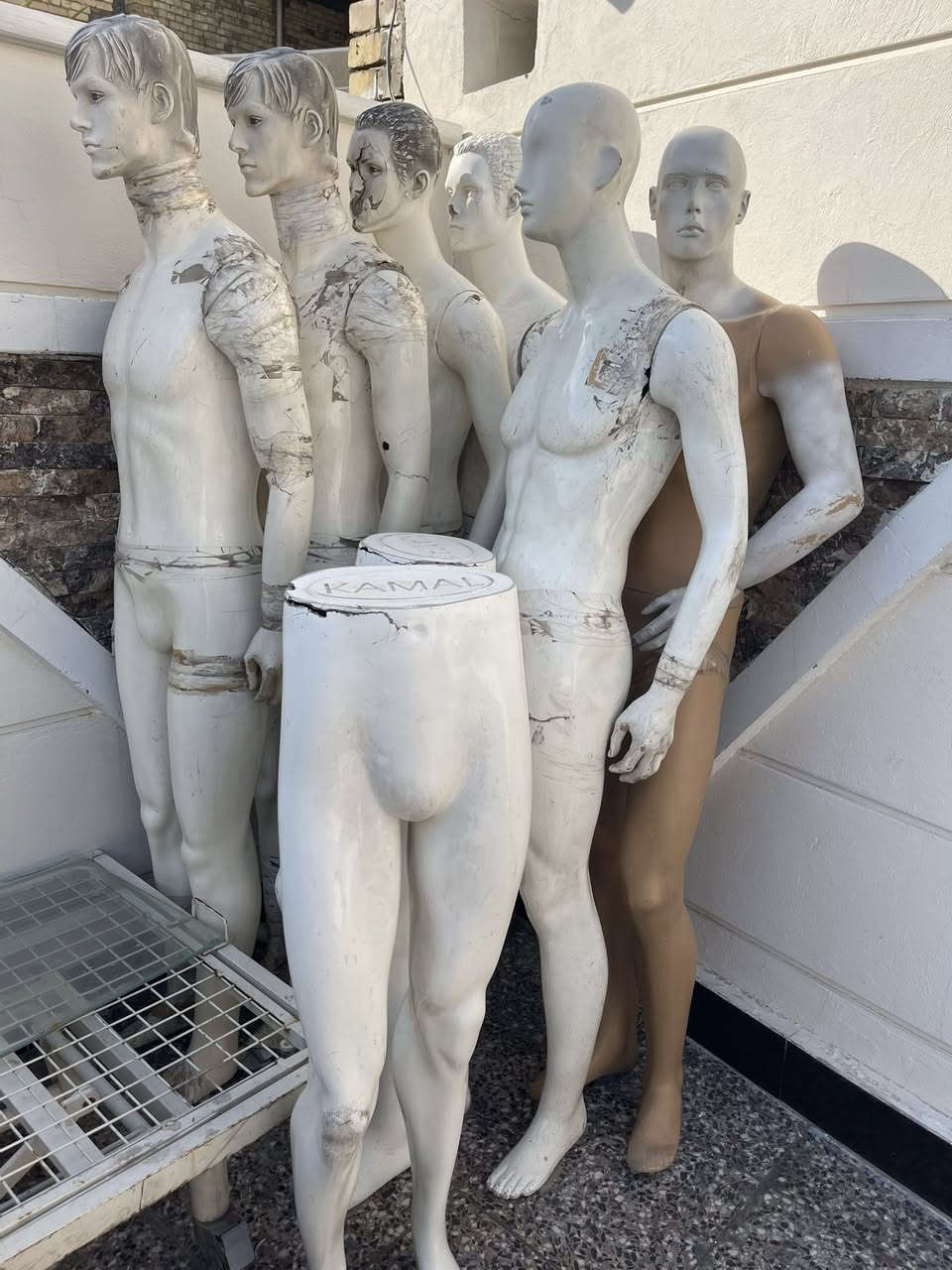 السلام عليكم للبيع ملكانات 6 ورجلين 2 وصدر 7اليريدهن يخابر ويدلل وسعرهن مناسب


**إذا كنت صاحب هذا الإعلان وتريد حذفه لأي سبب، رجاءا أرسل رسالة إلى الدعم الفني**