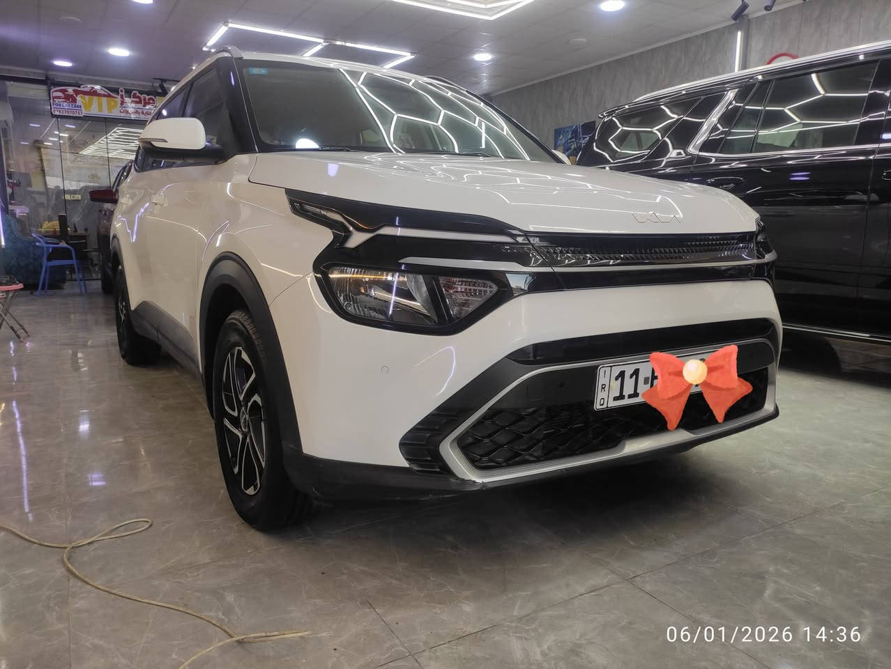 تحيه طيبه
كيا كارينز 2023  7 راكب  
وارد خليجي ضمان المجموعه الدوليه 
ماشيه حاليا 59 الف فقط 
مكفوله  صبغ وتبديل  
المواصفات لمن يود الاطلاع عليها 
. بصمه 
. تشغيل عن بعد 
. 7 راكب 
. تبريد مركزي 3 قطع
. كشنات مخمل ومطعم جلد
. حسات امامي خلفي محيطي 
. كامرا دواره  
. شاشه عربي تدعم جميع البرامج 
. اريل نفكيتر 
. تحكم ستيرن 
. اوامر صوتيه 
. تثبيت سرعه 
. ويل فراشه 
. مري كهرباء 
. بك لايت ليد 
. العده والسبير غير مستخدمات والسياره من هيه زيرو مغلف الارضيه والكشنات جلد نوع جدا ممتاز 
السعر 172$ وبيه مجال
للاستفسار اكثر 
للاتصال ***********
