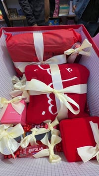 بوكسات عيد الحب • هدايا رومانسية • توصيل مجاني خانقين