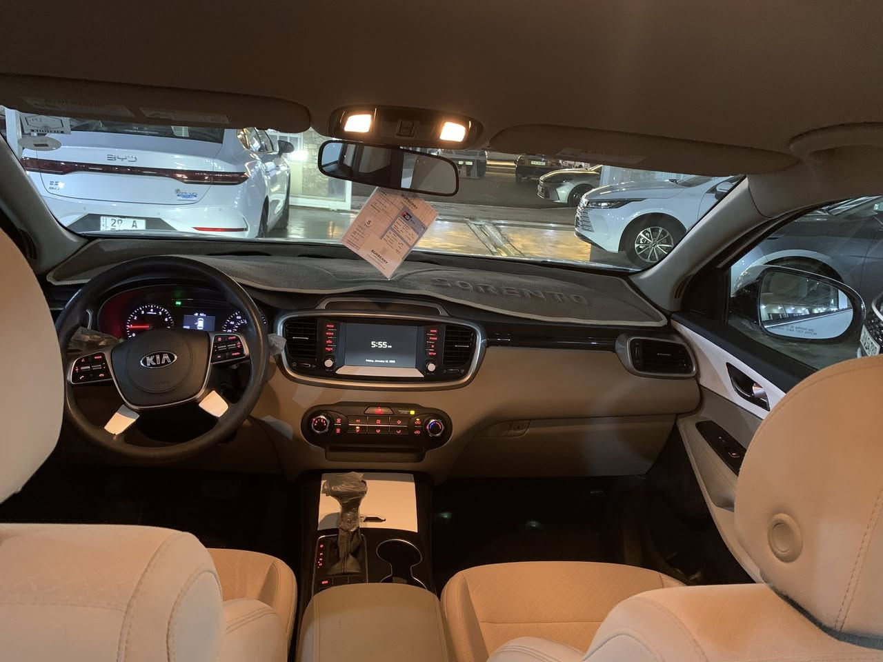 سلام عليكم 
سورنتو 2020 وارد امريكي 
4 سلندر
مكفوله من ضربه والصبغ فقط تبديل قطعه وحده سياره احلى من الصور جديده بمعنى الكلمه

استفسار اتصل
***********
